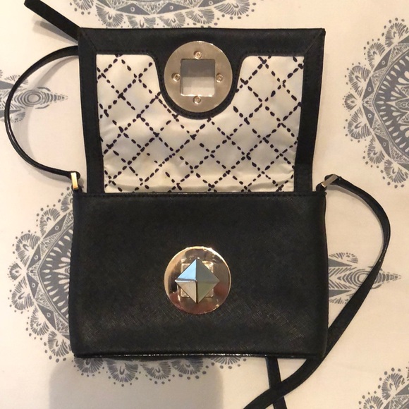 Black Kate Spade satchel - Picture 3 of 3